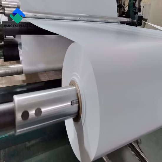 Rollo de hoja de PVC blanco mate de hoja de plástico de PVC de vinilo rígido de impresión en offset Jiangtai